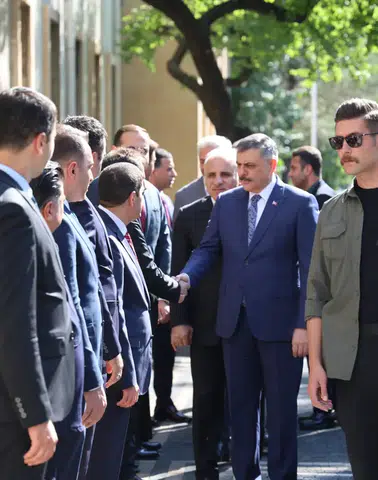 Diyarbakır Valiliği'nde Üst Düzey Karşılama: Bakan Mustafa Çiftçi Kentte