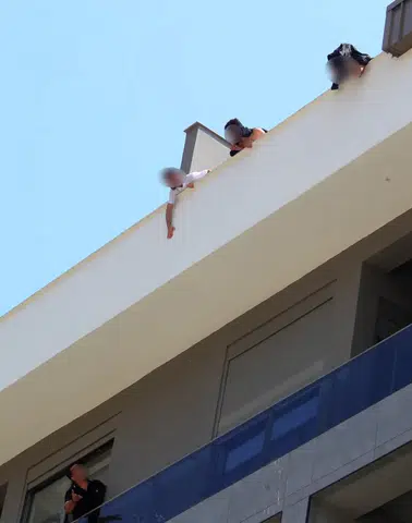 Antalya'da İnşaatta Alacak İsyanı: "Babam Hasta, İlaca Param Yok!"