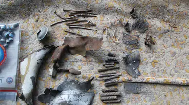 Kamera Ortaya Çıkardı: Tüp ve Metal Parçalarıyla Ne Yapıyordu!