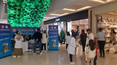 AVM’de Diş Sağlığı Eğitimi: Öğrenciler Vatandaşları Bilgilendirdi