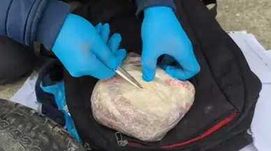Uyuşturucu Tacirlerine Darbe! 1 Kilo Kokainle Yakalandılar