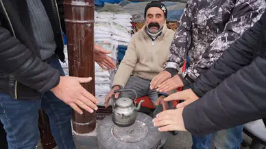 Termometreler -10’u Gördü: Esnafın Zorlu Kış Mesaisi!