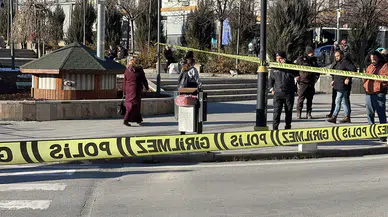 Sivas'ta Şüpheli Paket Alarmı: Ayakkabı Kutusu Fünye ile Patlatıldı