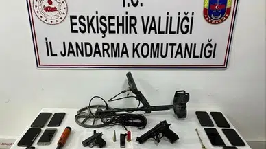 El Yazması Kur’an-ı Kerim ve Sikkeler Bulundu