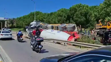 Eski Ankara Caddesi Kavşağı'nda Kaza: Beton Mikseri Şarampole Yuvarlandı