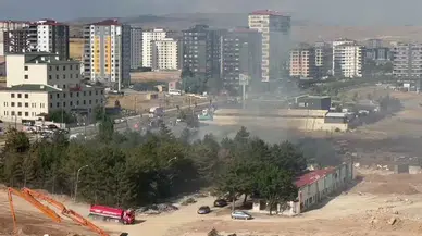 Sivas’ta Akaryakıt İstasyonu Yanındaki Otluk Alanda Korkutan Yangın: İtfaiye Facianı Önledi!