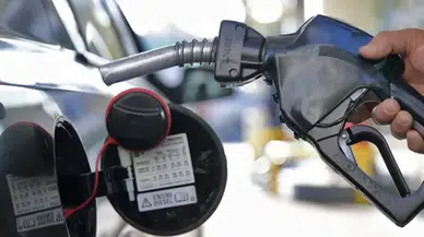 Akaryakıtta böylesi ilk kez olacak! Motorin bu gece üç haneyi görecek, çok büyük zam kapıda