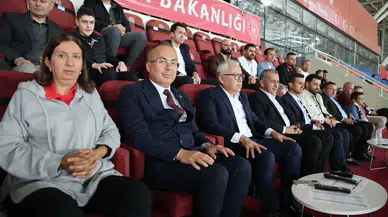 Trendyol 1. Lig 5. Hafta Heyecanı: Vali Şimşek Müsabakayı Tribünden Takip Etti