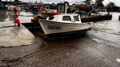 Karadeniz’de Fırtına Tekneleri Vurdu: 4 Tekne Sulara Gömüldü