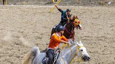 Sivas Yeşilyurt Cirit Sahasında Fırtına Estirdi: Nefesler Tutuldu
