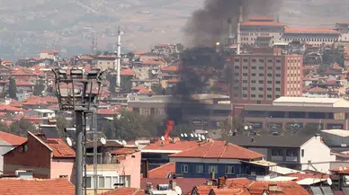 Denizli Merkezefendi'de Korkutan Yangın: Palet Fabrikası Alev Alev Yandı