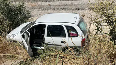 Aydın Germencik'te Trafik Kazası: Kontrolden Çıkan Otomobil Şarampole Uçtu