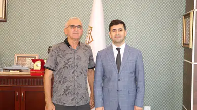 Suşehri’nde Emekliye Ayrılan İtfaiye Amirinden Kaymakam Yıldız’a Ziyaret