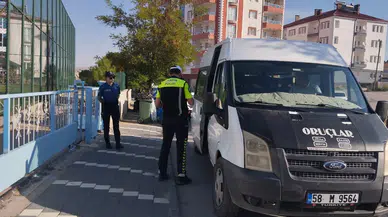 Sivas Altınyayla’da Okul Servislerine Denetim: 1 Araç Trafikten Men Edildi
