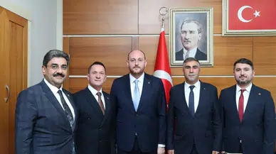 Koyulhisar Belediye Başkanı Bora Karakullukçu AK Parti’ye Katıldı