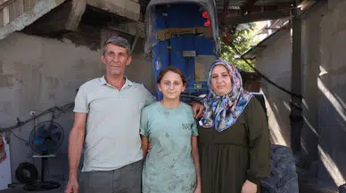 Hatay'da Ön Yargılara Meydan Okuyan 13 Yaşındaki 'Ecrin Usta' Traktör Tamir Ediyor