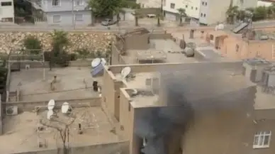 Mardin’de Korkutan Yangın: Mahsur Kalan 2 Kişi Balkondan Kurtarıldı
