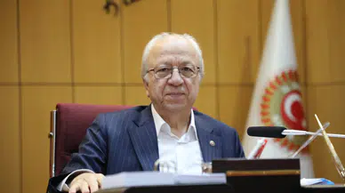 SİVAS’TA ŞARKIŞLA’DAN DİKKAT ÇEKEN MESAJLAR: KİME GÖNDERME YAPTI?