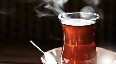 Çok sıcak içecekler yemek borusuna zarar vererek kanser riskini artırıyor