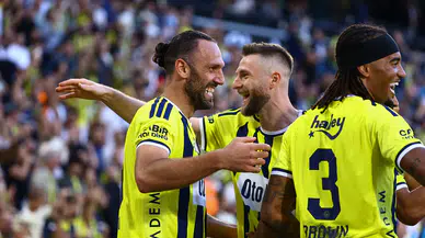 Fenerbahçe İlk Yarıda Şov Yaptı: Tam 2 Sezon Sonra Bir İlk