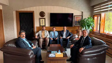 AK Parti Sivas Milletvekili Hakan Aksu’dan TCDD 4. Bölge Müdürü Ali Seydi Felek’e Ziyaret!