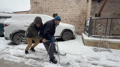 Sandalye Bacağından Kayak Yaptılar: Tokat Usulü Kış Eğlencesi