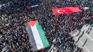 Büyük Gazze yürüyüşü: Vatandaşlar Galata Köprüsü’nde buluştu