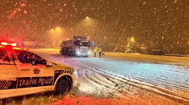 Sivas İçin Kuvvetli Buzlanma Uyarısı! Sürücüler ve Vatandaşlar Dikkat