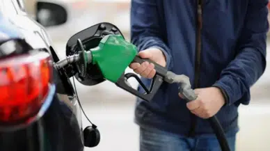 Motorin fiyatları uçuşa geçiyor! Okkalı zam bu gece pompada