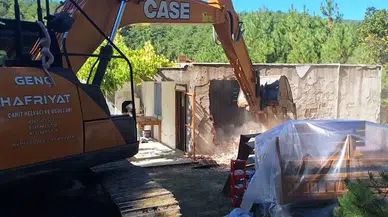 Çanakkale'de Kaçak Yapılara Yıkım! Bayramiç'te 21 Bina Yıkıldı