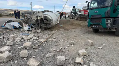 Kontrolden Çıkan Beton Mikseri Metrelerce Sürüklendi!