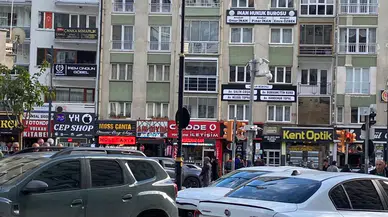 Sivas İstasyon Caddesi'nde Kaza! İki Araç Çarpıştı