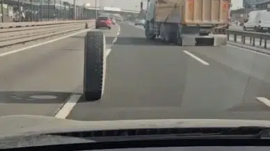 İstanbul'da Facianın Eşiğinden Dönüldü! Kamyonun Tekerlekleri Fırladı