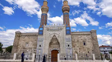 Gök Medrese: Sivas’ın Selçuklu Mirası Geleceğe Taşınıyor