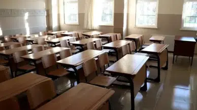 Yarın (19 Ekim 2026) okullar tatil mi, ders var mı? İstanbul'da Valilik açıklaması...