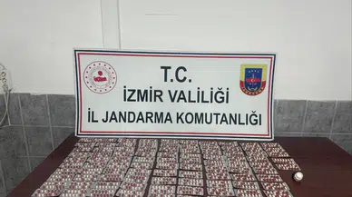 İzmir’de Jandarma Aracı Durdurdu: Bin 456 Uyuşturucu Hap Çıktı