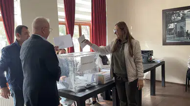 Çifte Vatandaşlar Bulgaristan Seçimi İçin Oy Kullanıyor