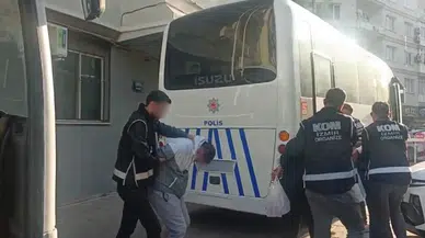 İş Yeri ve Aracı Ateşe Verdiler! İzmir'de 4 Tutuklama