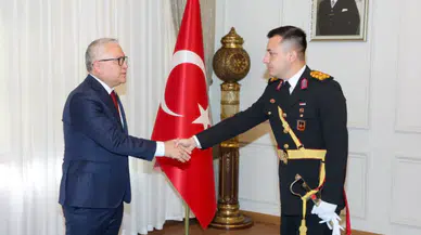 Sivas’ta Cumhuriyet Bayramı Tebrikleri Tarihi Valilik Makamında Kabul Edildi