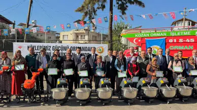 Adana'da 27 Kadına 840 Bin TL'lik Hibe! Makineler Teslim Edildi