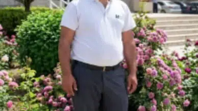 Devrilen tırın sürücüsü öldü