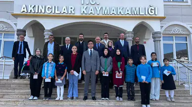 Akıncılar’da Mevlid-i Nebi Yarışmalarında Dereceye Giren Öğrenciler Ödüllendirildi