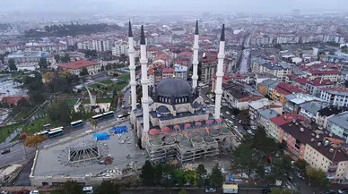 Sivas'ın Yeni Sembolü Merkez Camii'nde Tarihi An: İlk Ezan Okundu