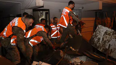 Sel Felaketi Sonrası Jandarma Komandolar Sahaya İndi!