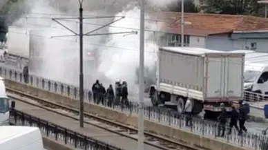 Trafikte Korku Dolu Anlar! Kamyondan Dumanlar Yükseldi
