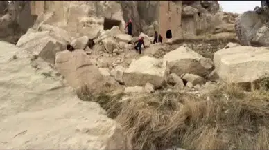 Nevşehir Göreme Açık Hava Müzesi Girişinde Peribacası Çöktü