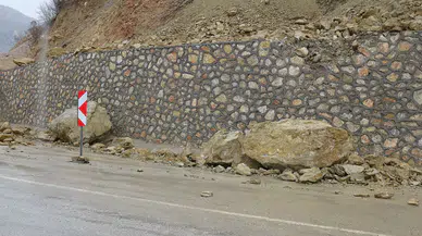 Yağış ve Heyelan Geçit Vermiyor: Ekipler Teyakkuzda