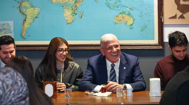 İYİ Parti Genel Başkanı Müsavat Dervişoğlu, Sivas’ta Öğrencilerle İftarda Buluştu