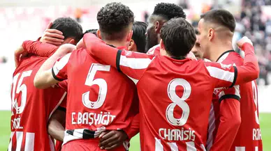Sivasspor – Vanspor Maçının İlk Yarı Skoru 3-1!