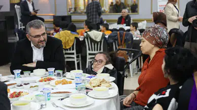Ak Parti Sivas İl Teşkilatı’ndan Anlamlı İftar Buluşması